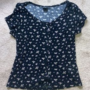 This is a shirt from the brand art class. It’s no longer selling on that website